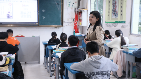 1_送教幫扶促提升 教學(xué)探討共成長198.png